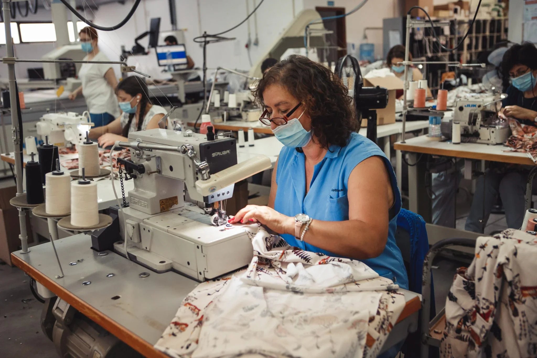 Missä ja kuka vaatteesi valmistaa?