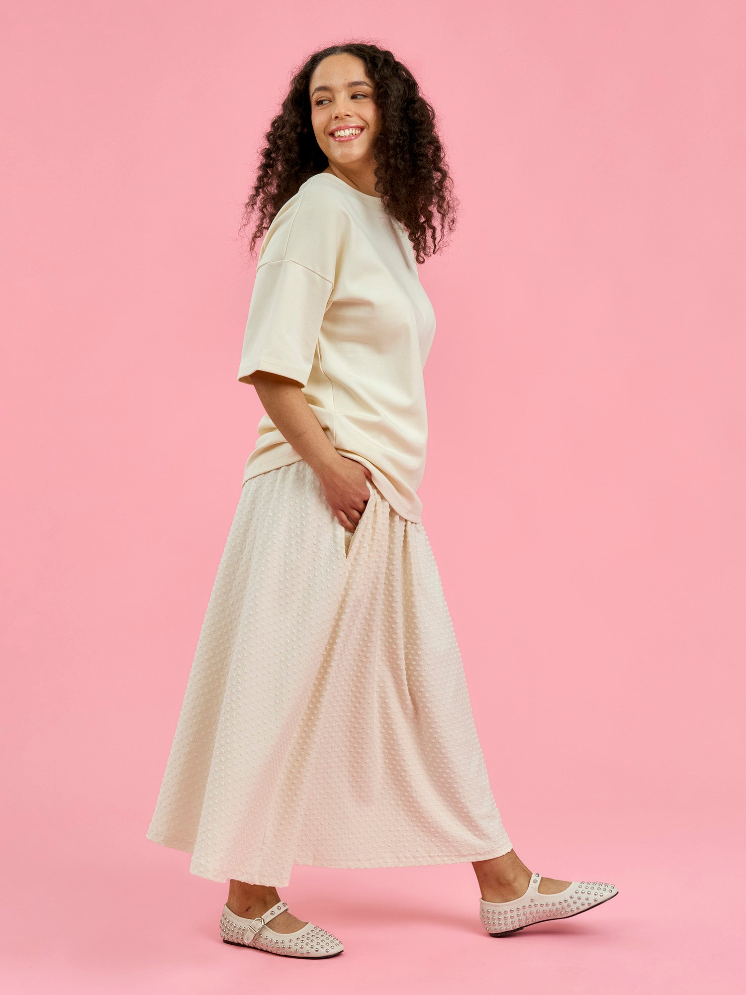 Paita: L / Hame: M - 170cm